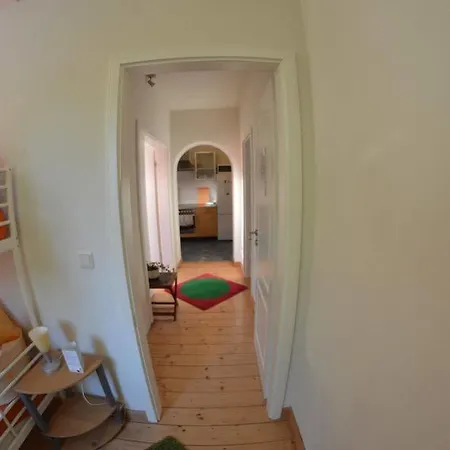 阿卡迪亚诺德施泰特旅馆 公寓 *